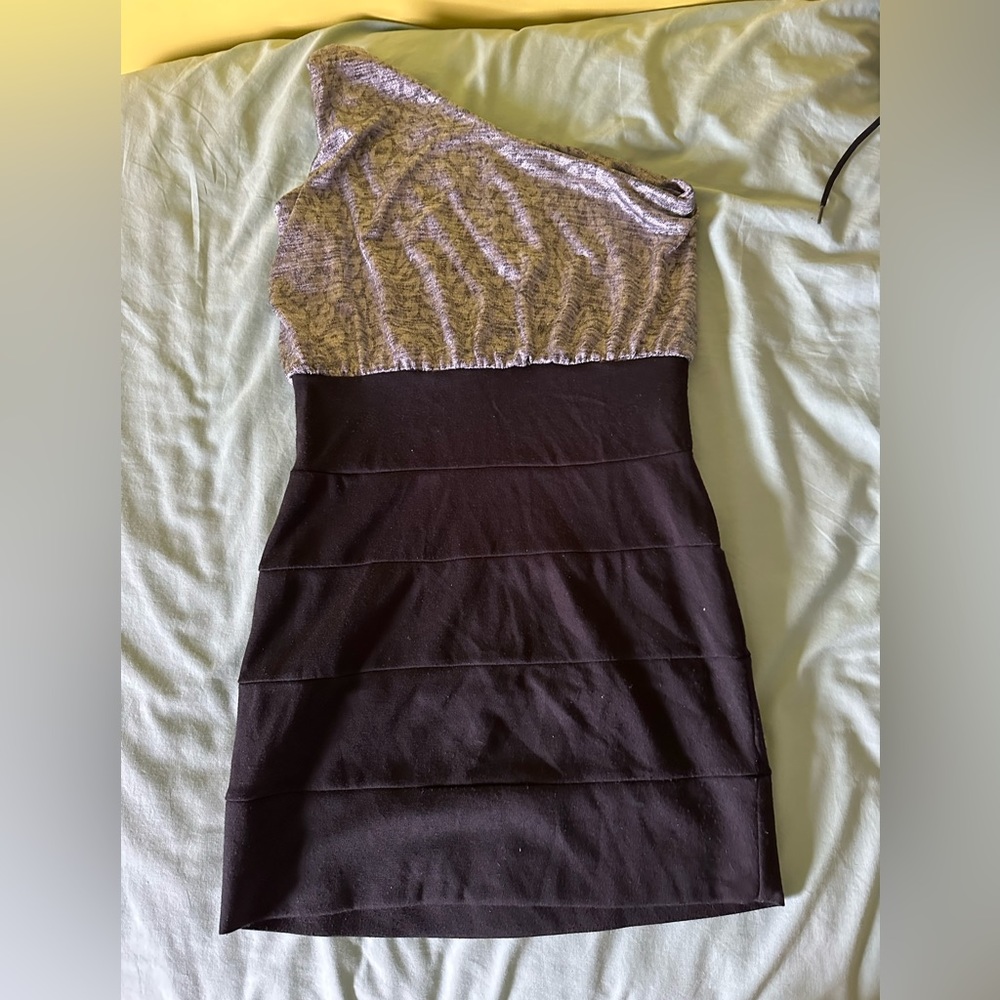 One shoulder dress